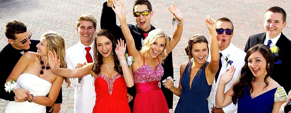 Abschlussball Limousine - miete eine Limousine für dein Kind Die Schule ist zu Ende und der Abschlussball naht und es ist Zeit zum Tanzen