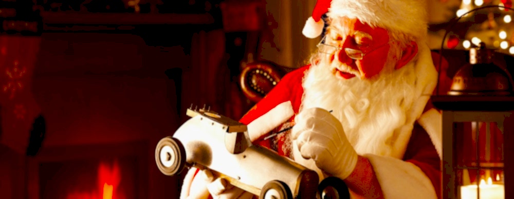 berlin-limousine-mieten-Weihnachten Party in Berlin mal auf die noble Art und Weise - Fahre in einer Traumlimousine durch die Stadt