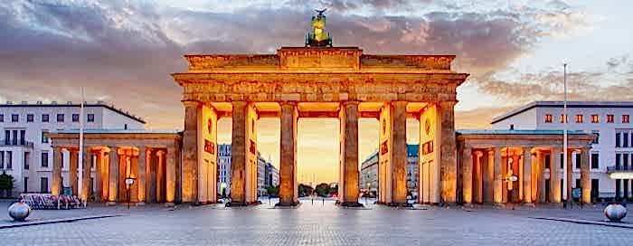 Transfer in Berlin - kein Problem - schnell, elegant und bequem mit einer Limousine